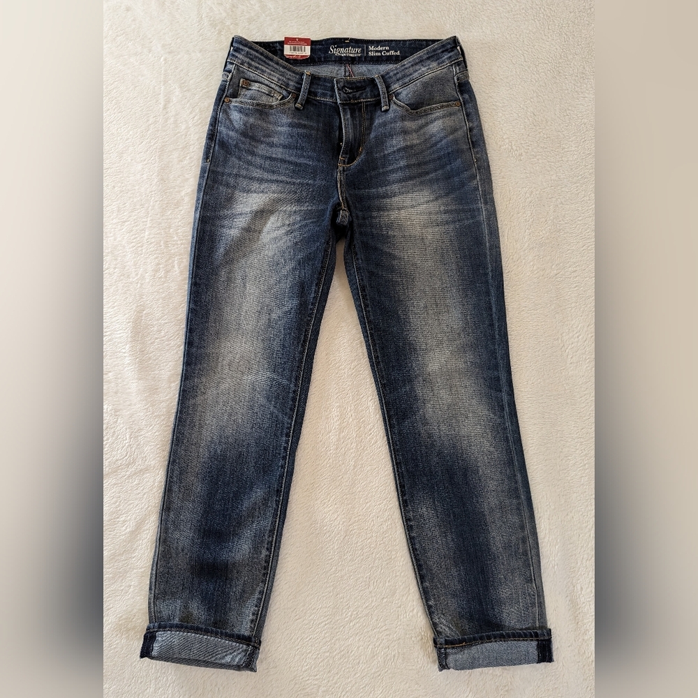 Levis Signature Womens Modern Slim Cuffed SZ 2 ( SZ 26X35) Blue Jeans NWT